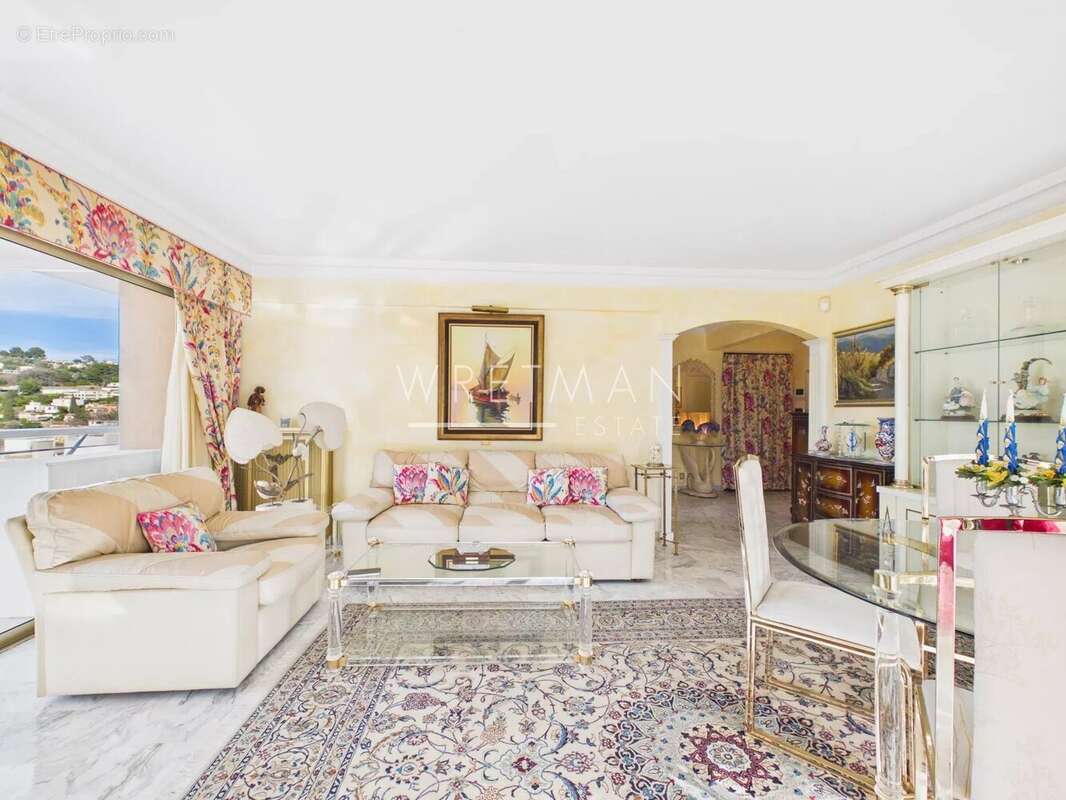 Appartement à LE CANNET