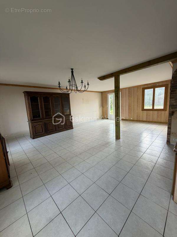 Maison à SAINT-MARS-DU-DESERT