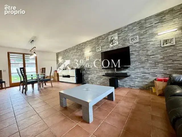3%COM Ensemble de 2 maisons 255m2  avec cour et jardin - 7 a - photo 8