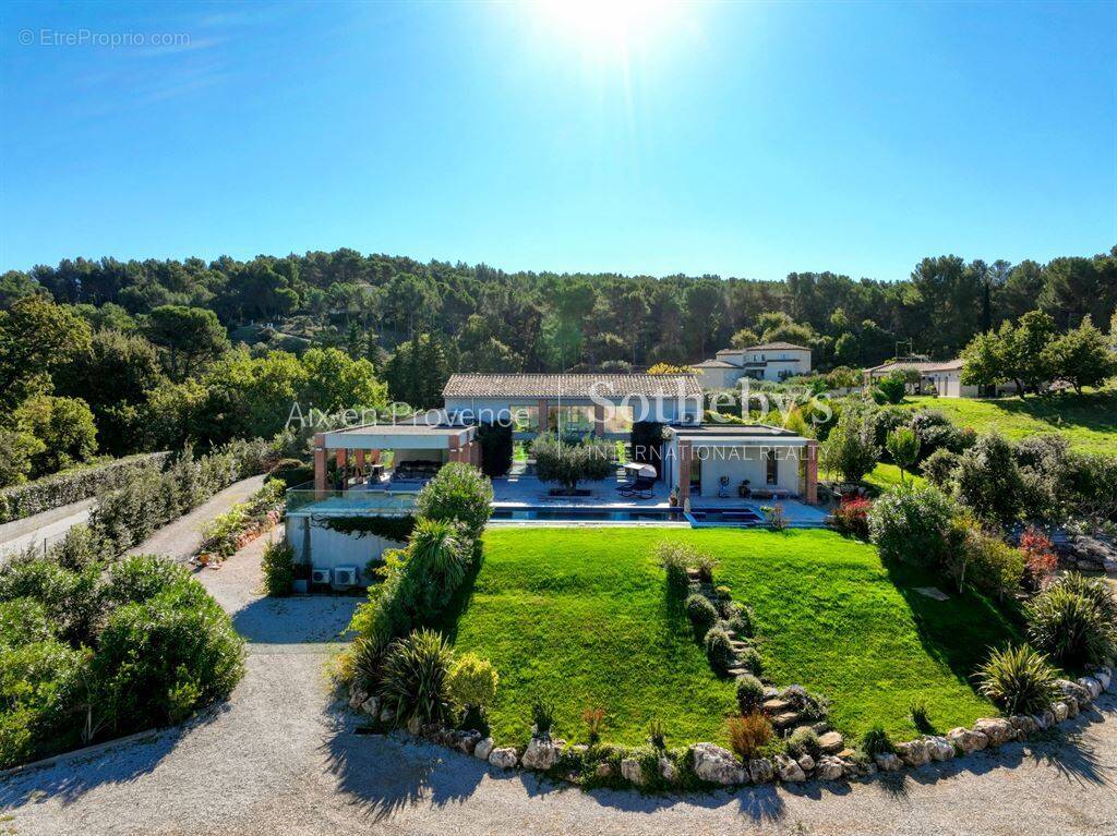 Maison à BOUC-BEL-AIR