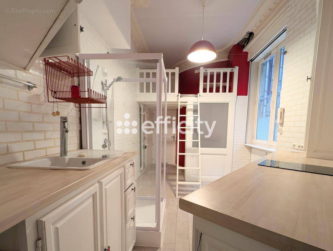 Appartement à PARIS-12E