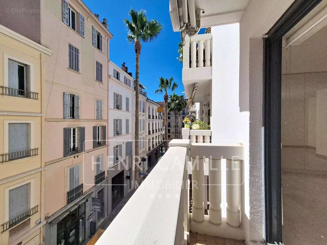 Appartement à CANNES
