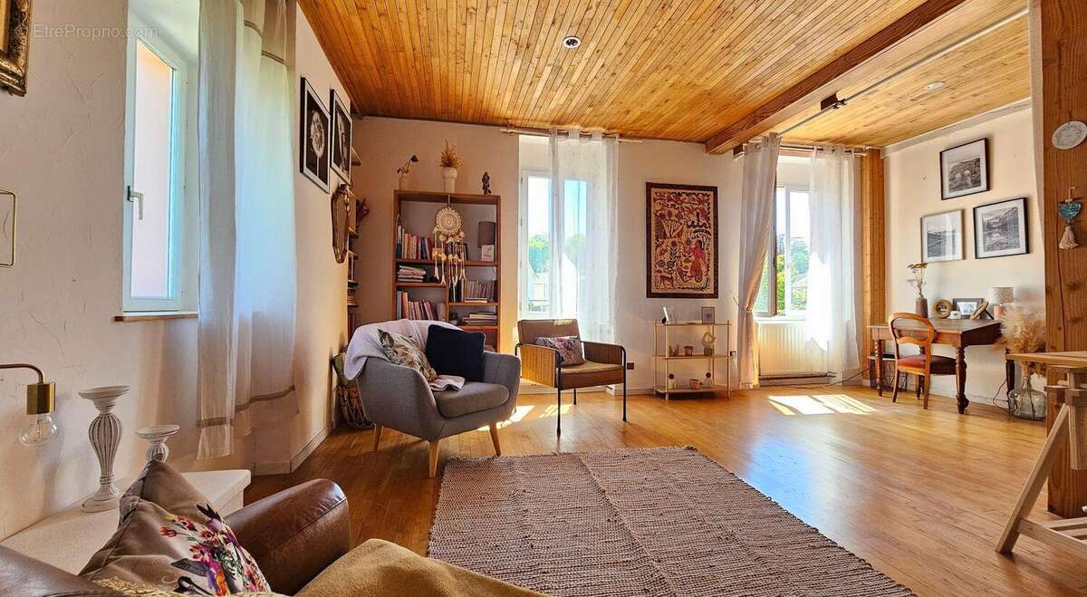 Maison 236 m² à Coarraze  - photo 99