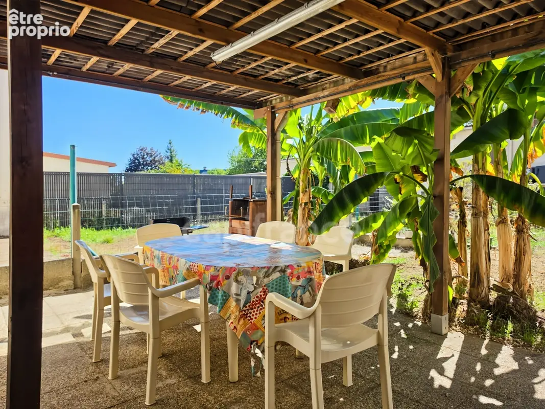 Noyen-sur-sarthe - maison de 101,45 m² avec jardin, terrasse et garage - photo 13