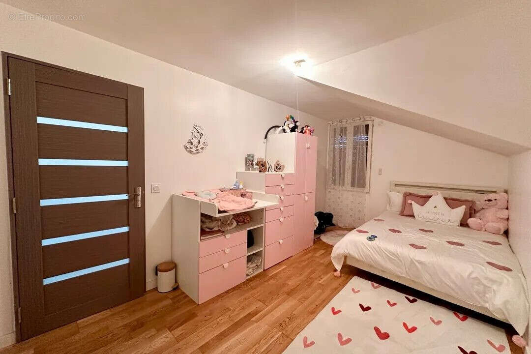 Appartement à SAINT-PIERRE-EN-FAUCIGNY