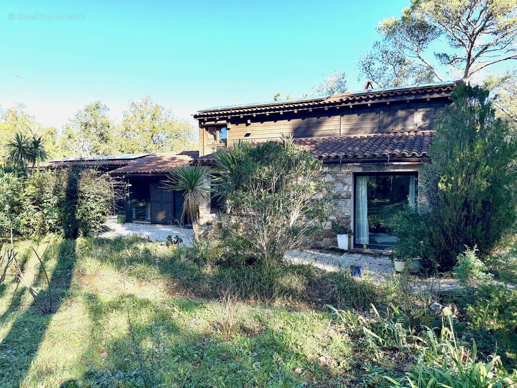 Maison à GASSIN