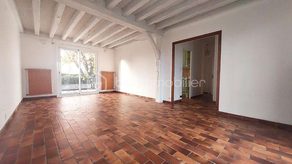 Maison à SAINT-PERAVY-LA-COLOMBE