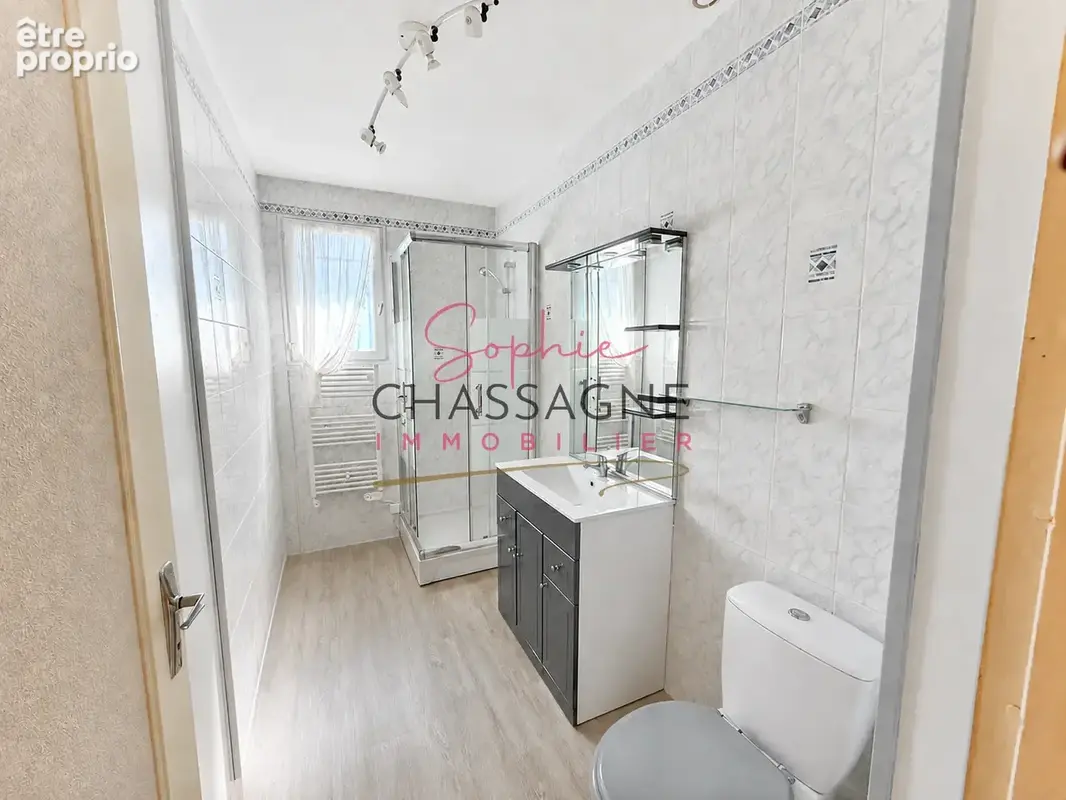 Maison familiale avec piscine et nombreuses dépendances à Lugaignac - photo 17