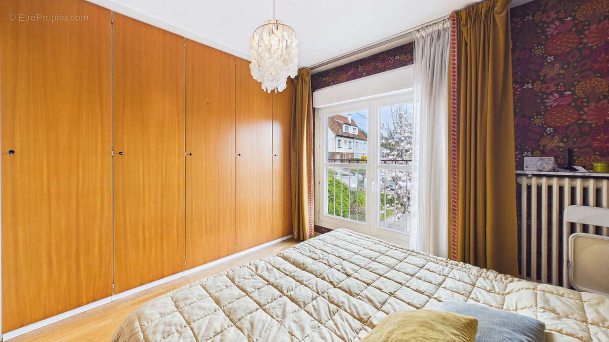 Maison à ARS-SUR-MOSELLE