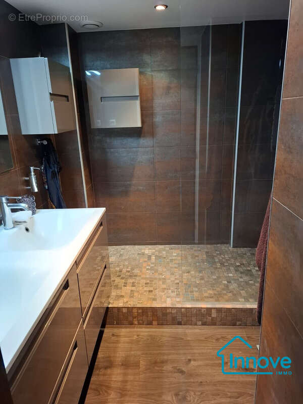 Appartement à PARIS-3E