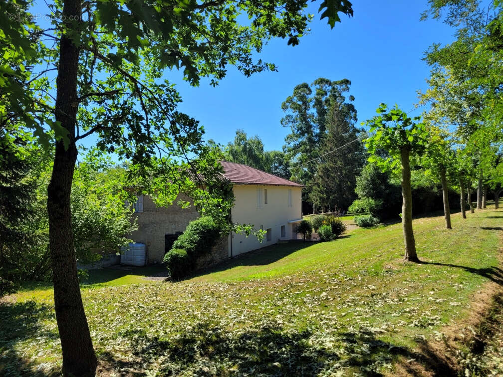 Maison à BERDOUES