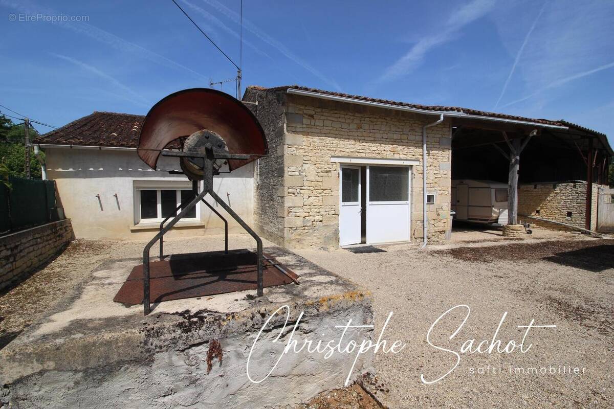 Photo 1 - Maison à VILLIERS-SUR-CHIZE