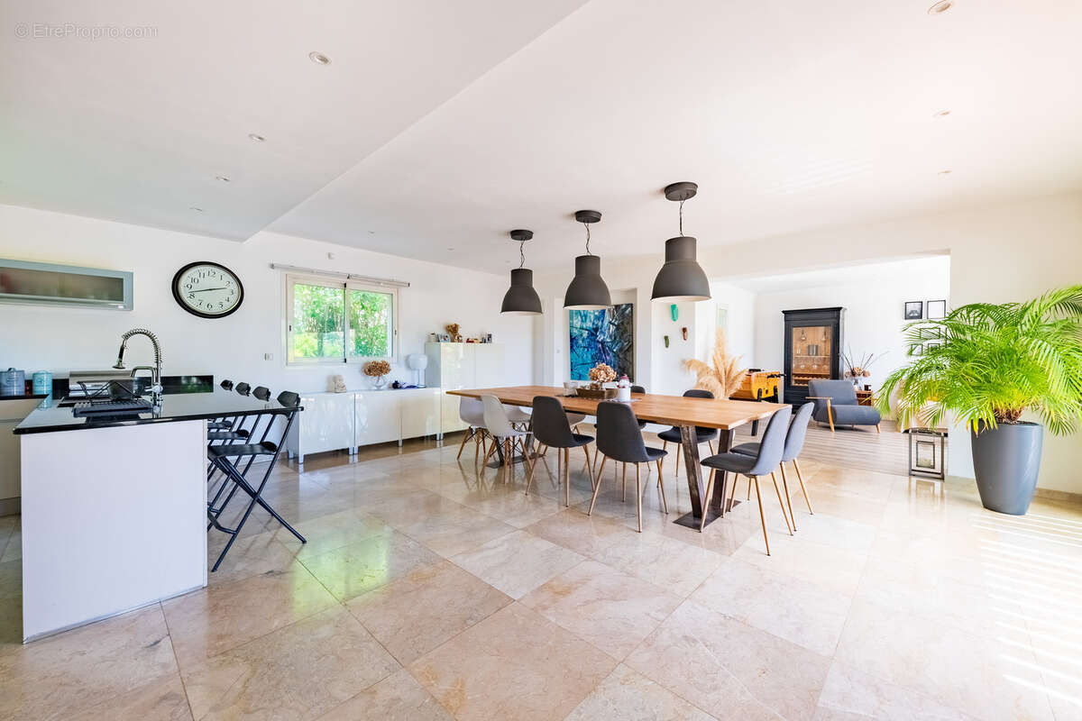 n°3 - Maison à MARSEILLE-13E