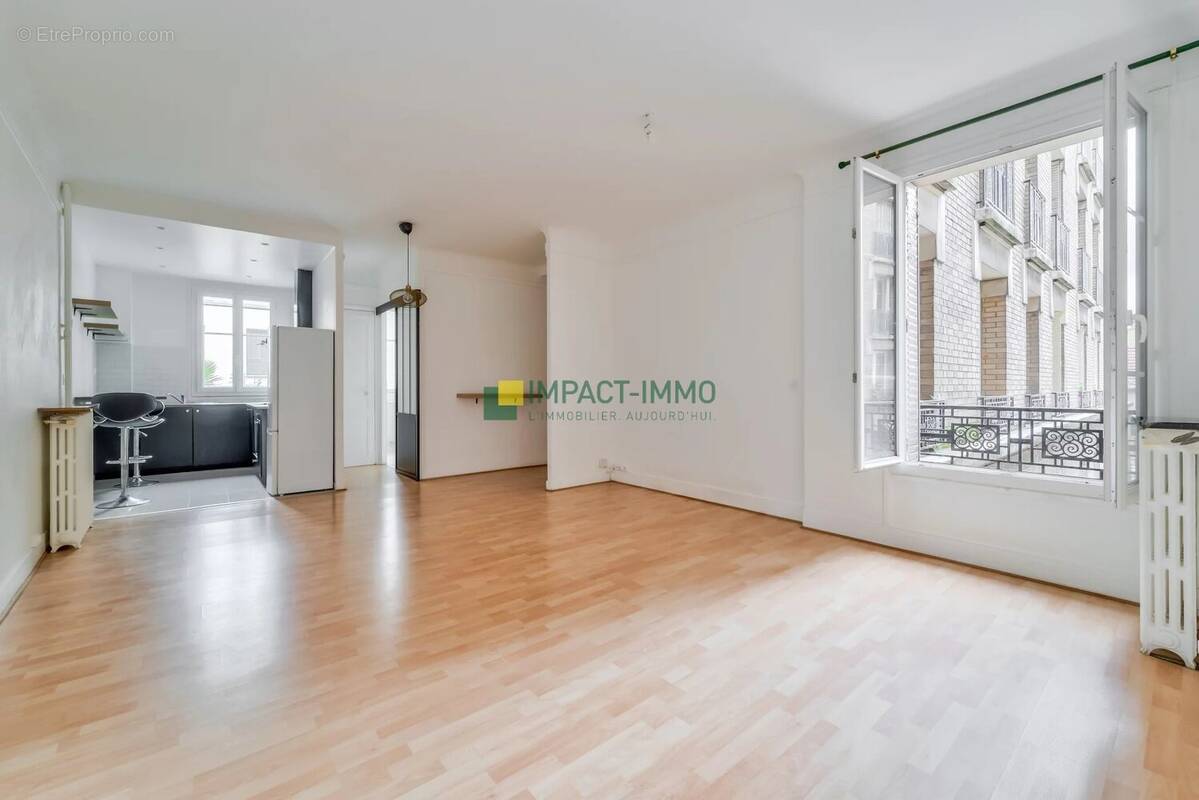 Appartement à COLOMBES