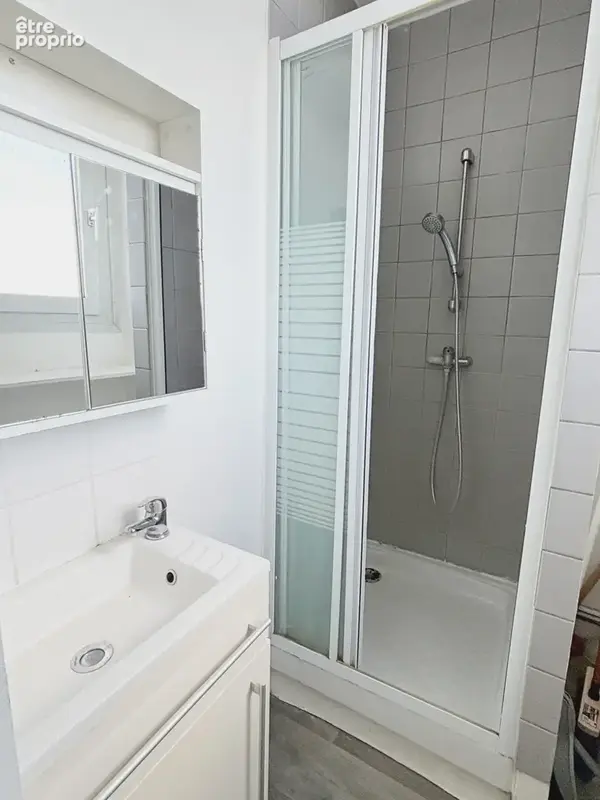 Studio rue vauban 18m2 proche métro et edhec. - photo 4
