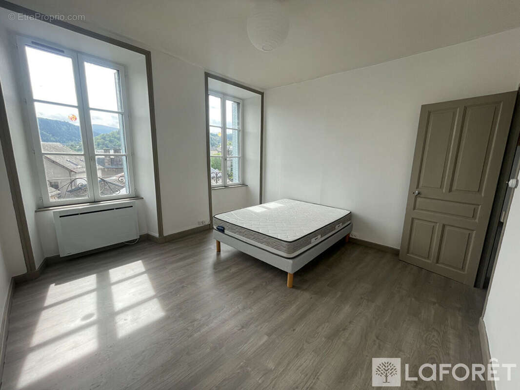 Appartement à MURAT