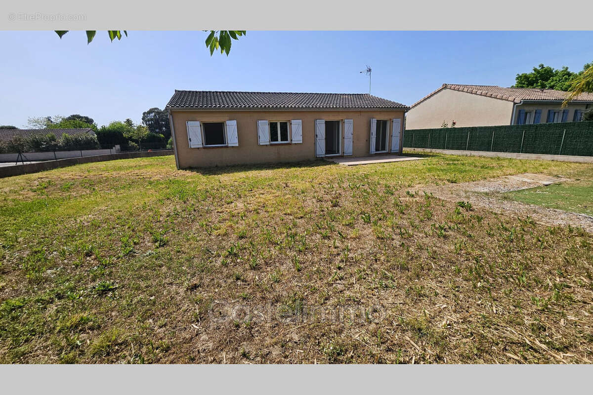 Maison à MONTECH