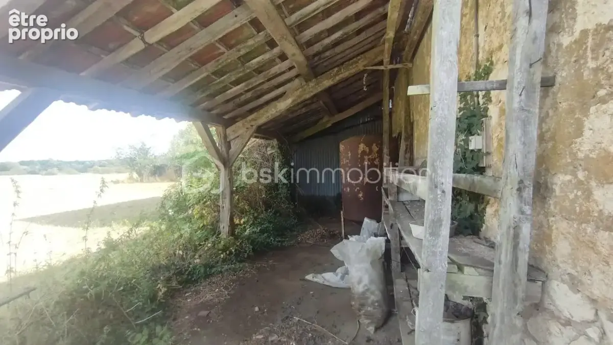 A saisir longere 3 chambres nombreuses dependances sur plus de 2 hectares - photo 19