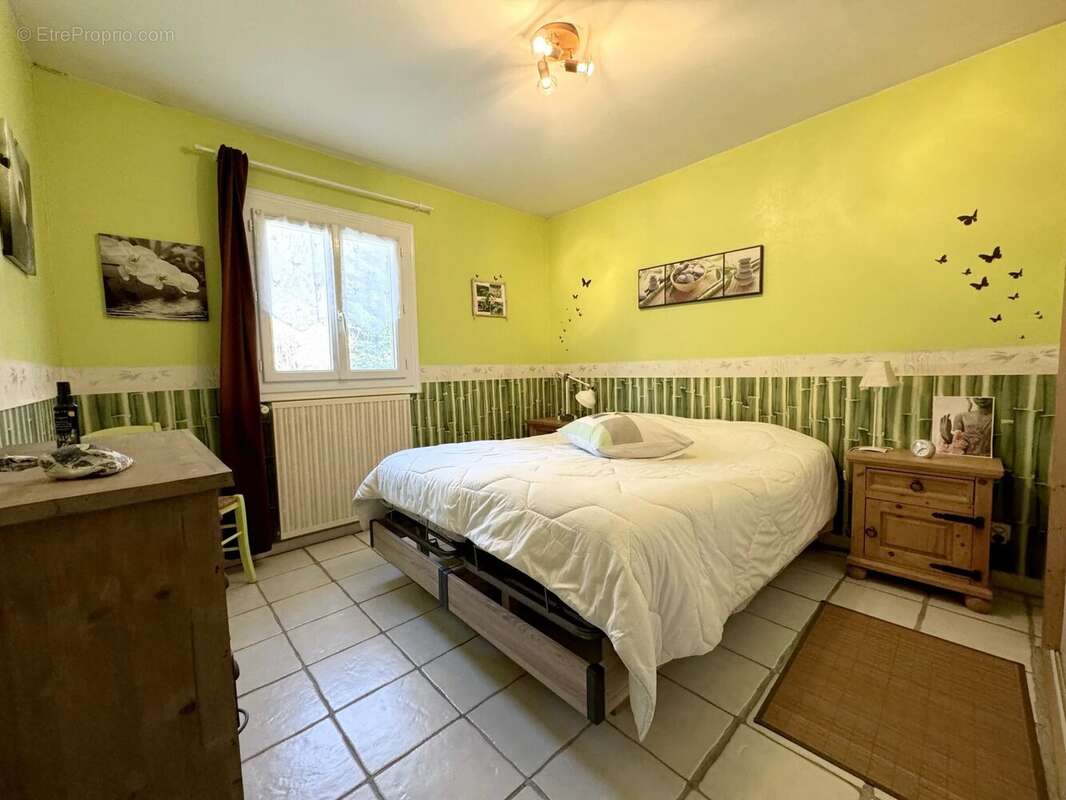 Maison à BERRE-LES-ALPES