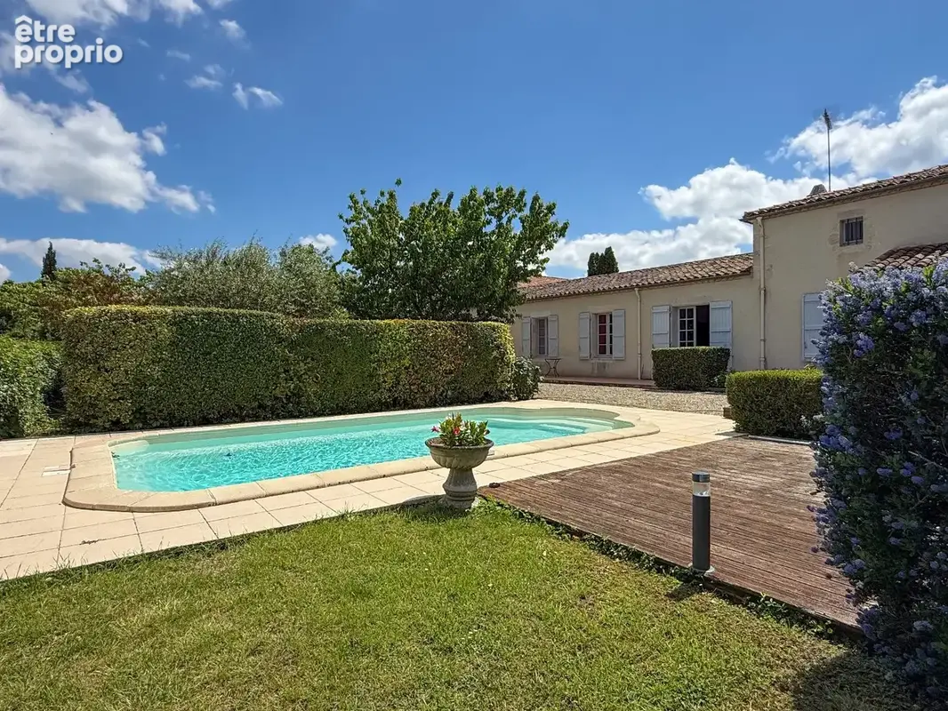 Superbe Ancien Couvent avec Jardins Privés et Piscine - photo 2
