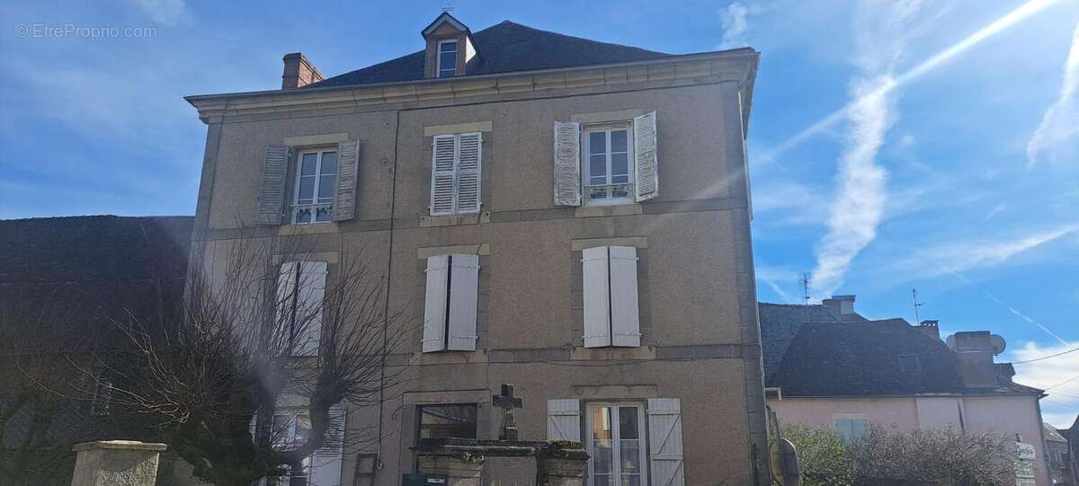 Appartement à JUILLAC