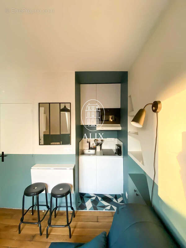 Appartement à PARIS-17E