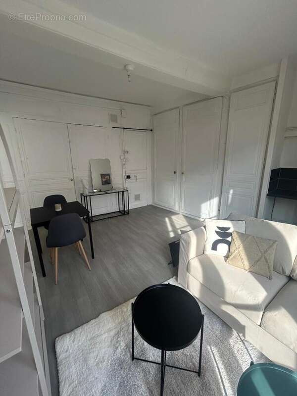   - Appartement à LYON-1E