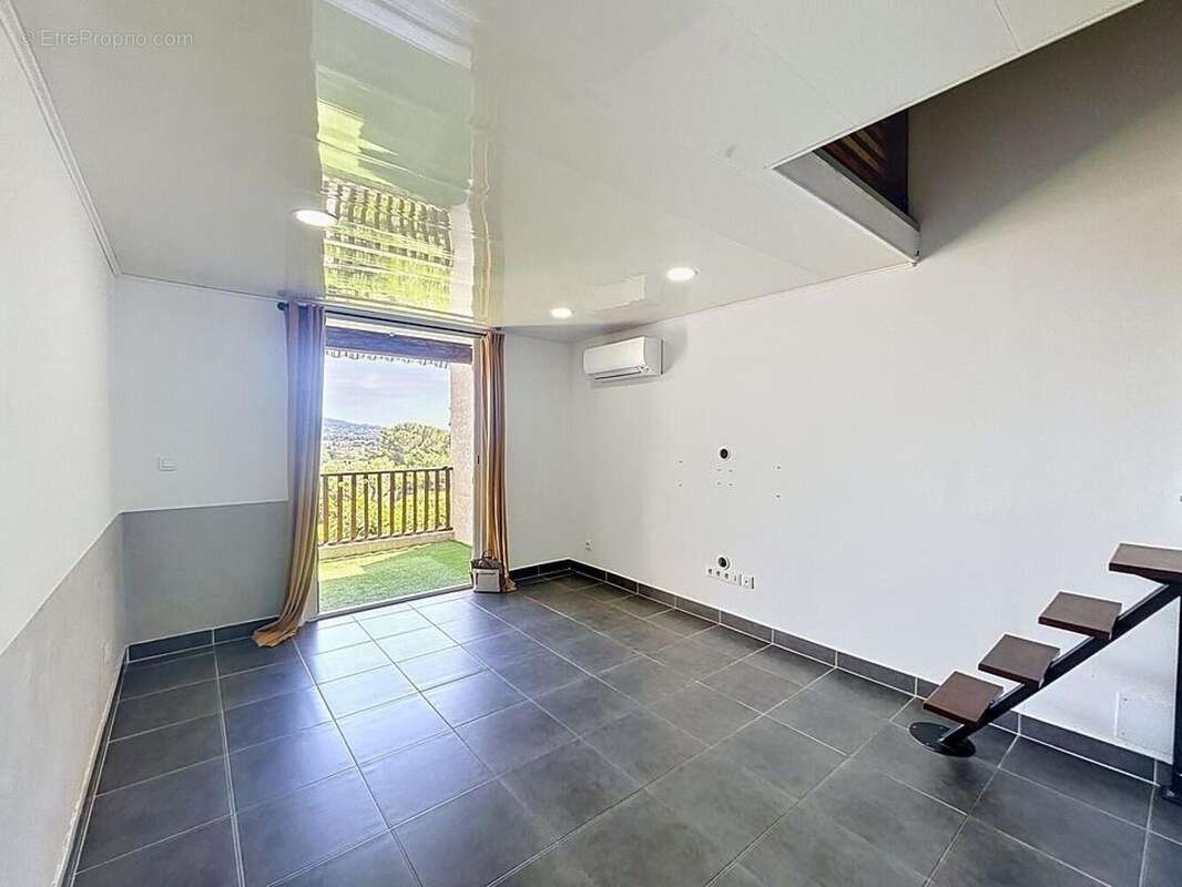 Photo 4 - Appartement à SIX-FOURS-LES-PLAGES