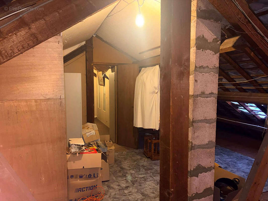 Maison à SAINS-RICHAUMONT