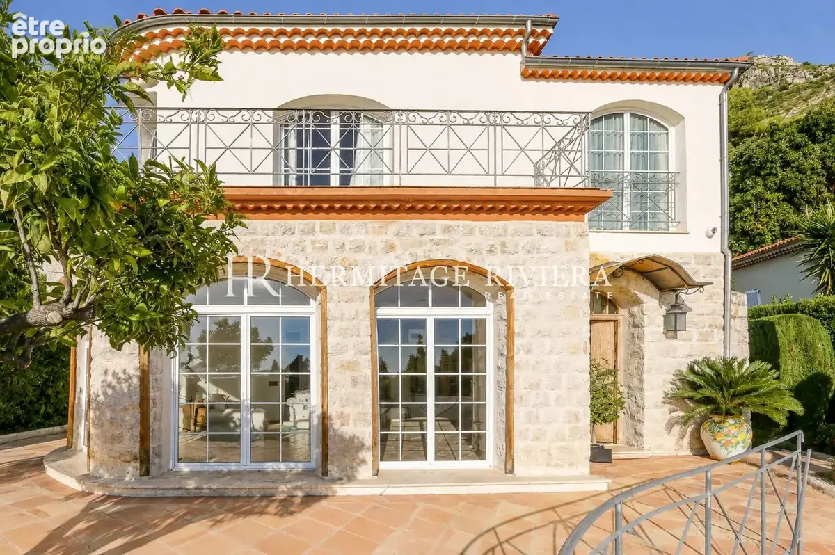 Maison à EZE