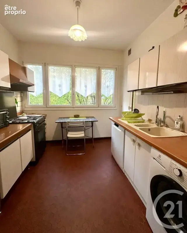 Appartement 4 pièces 93 m² à vendre à Villeurbanne (69100) - photo 9