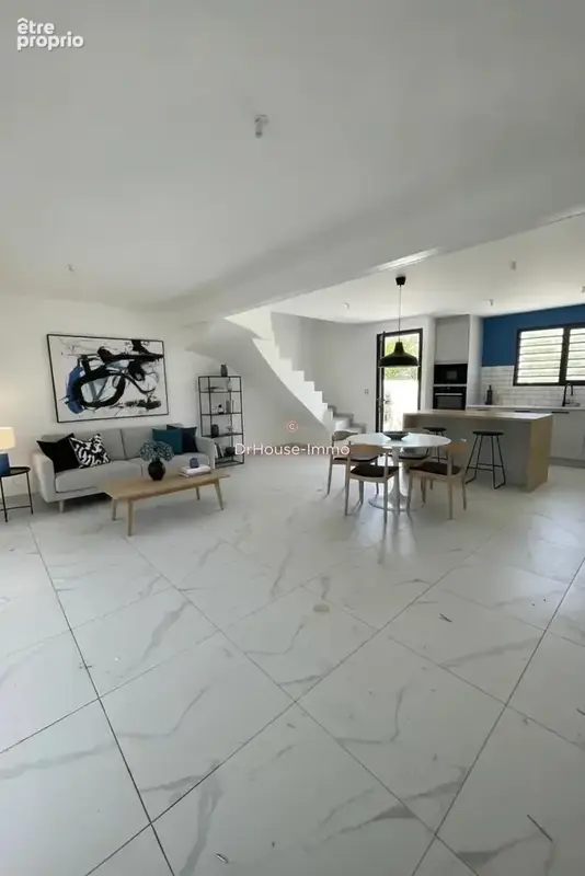 Maison 4 pièces 130 m² à vendre à Sainte-Anne (97227) - photo 3
