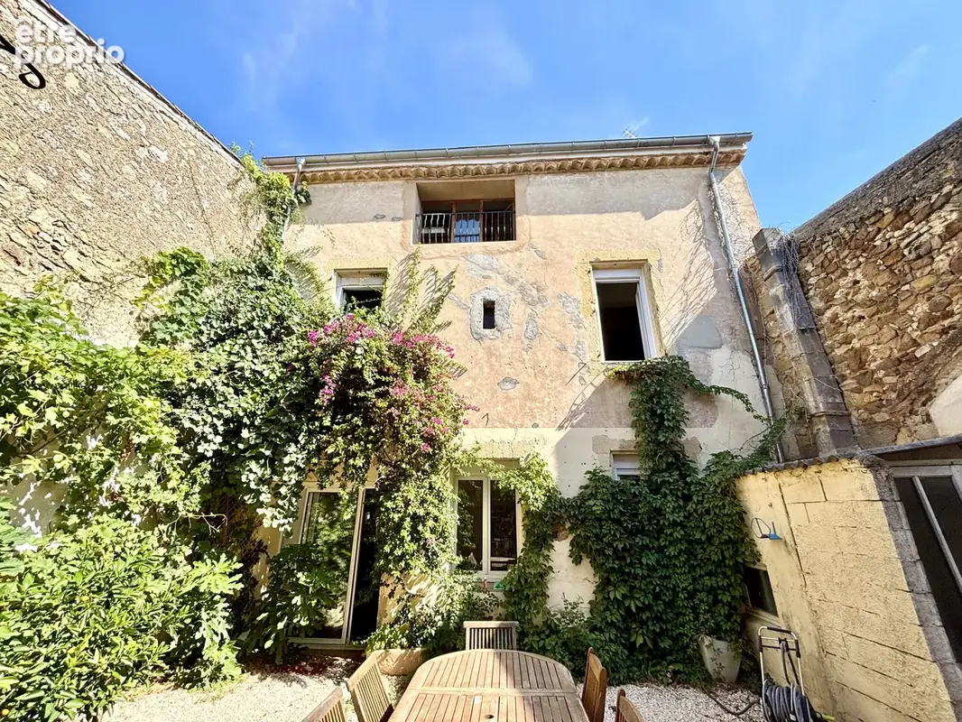 Maison à QUARANTE