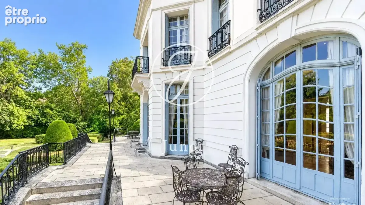 Anet - EURE-ET-LOIR - Château néoclassique au bord de l'Eure - photo 45