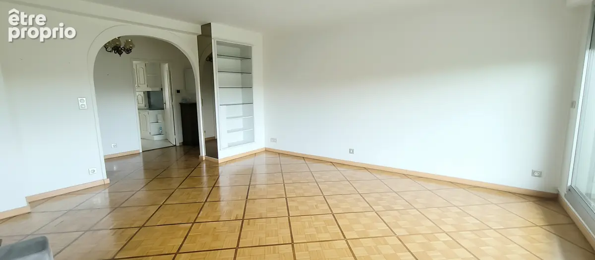 Appartement 3 pièces (76.84m2) Traversant - Balcon - vue dégagée - photo 3