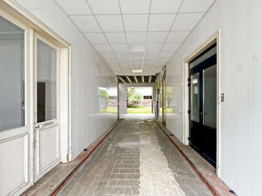 Appartement 448 m² à Mamers  - photo 16
