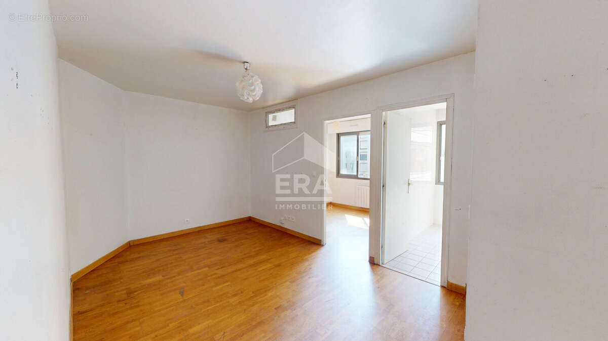 Appartement à PARIS-19E