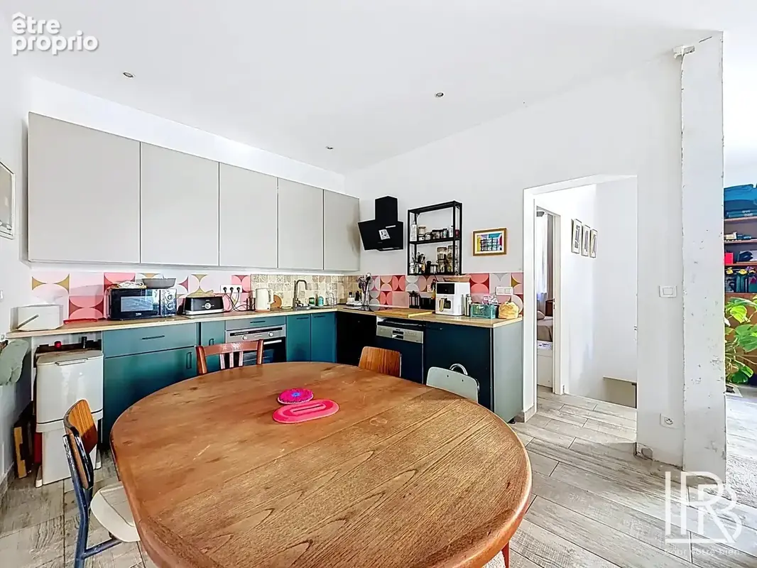 À vendre – endoume – appartement familial 4 chambres avec souplex aménagé - photo 3