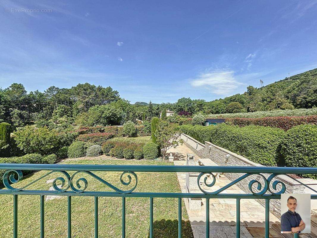 Maison à BESSE-SUR-ISSOLE