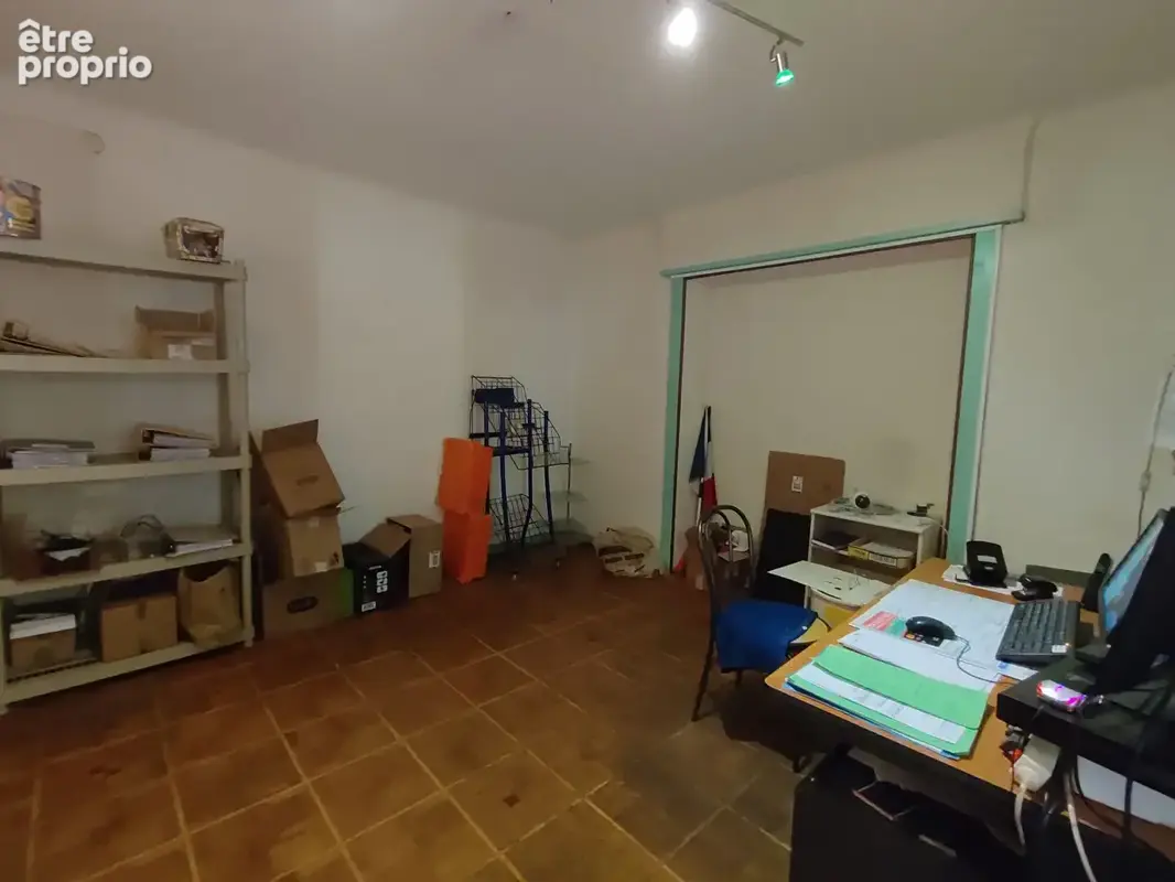 Local commercial  102.80 m2 - photo 4
