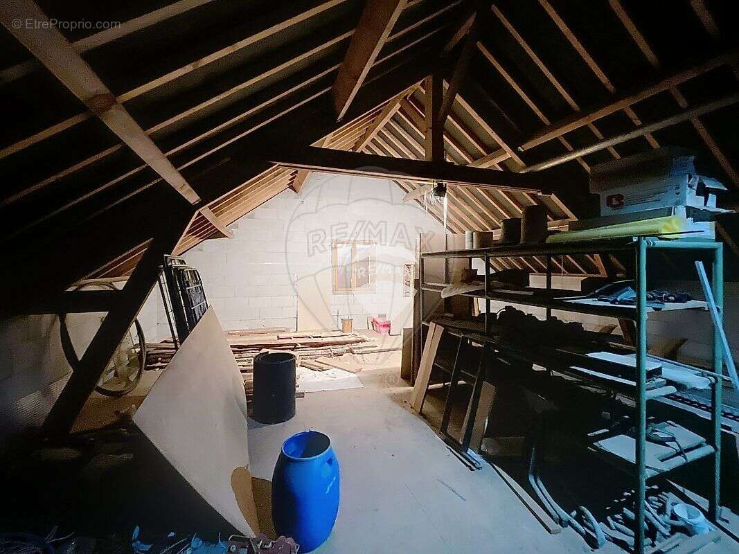 Appartement à FONTAINE-LA-GAILLARDE