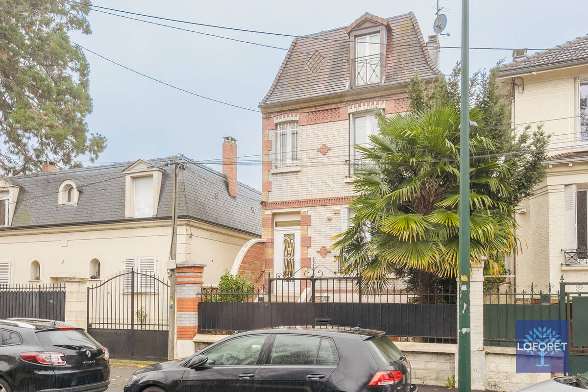 Maison à LES PAVILLONS-SOUS-BOIS