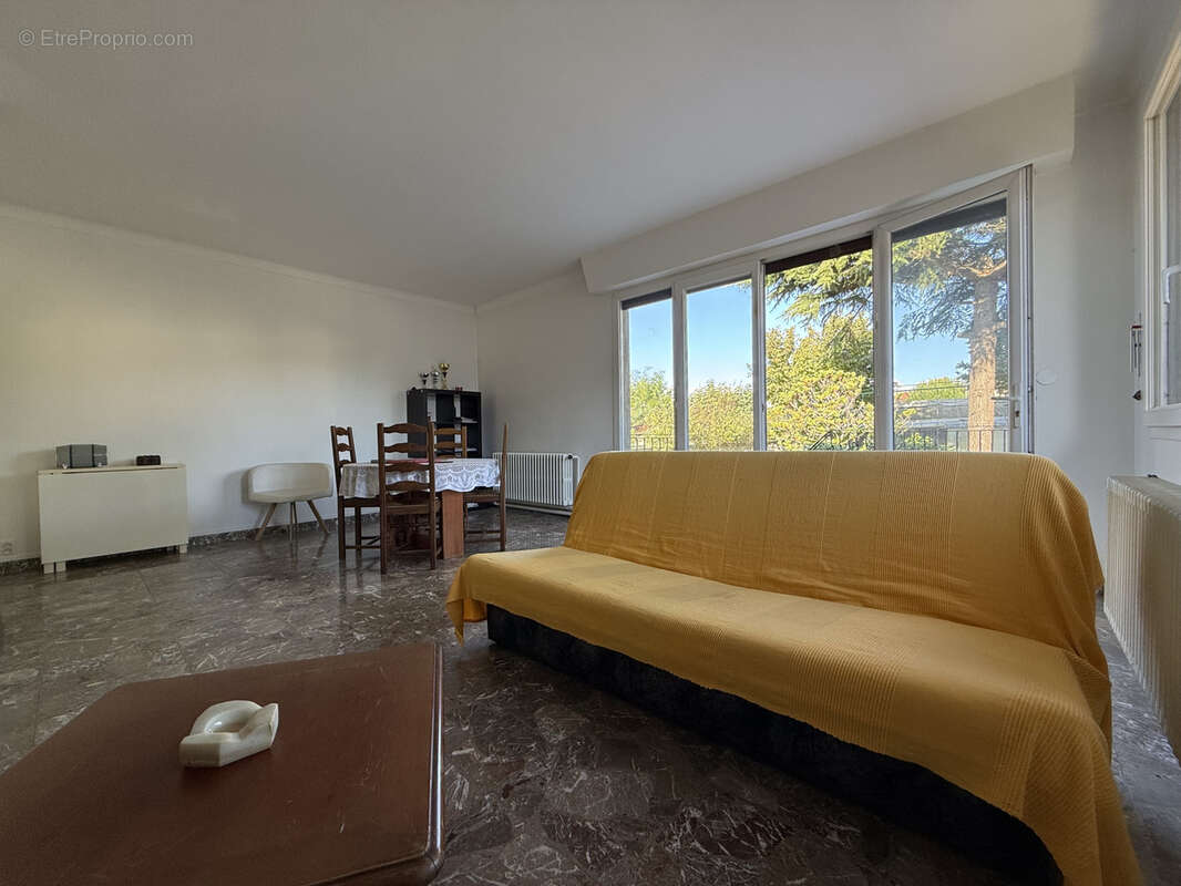 Maison à LE BLANC-MESNIL