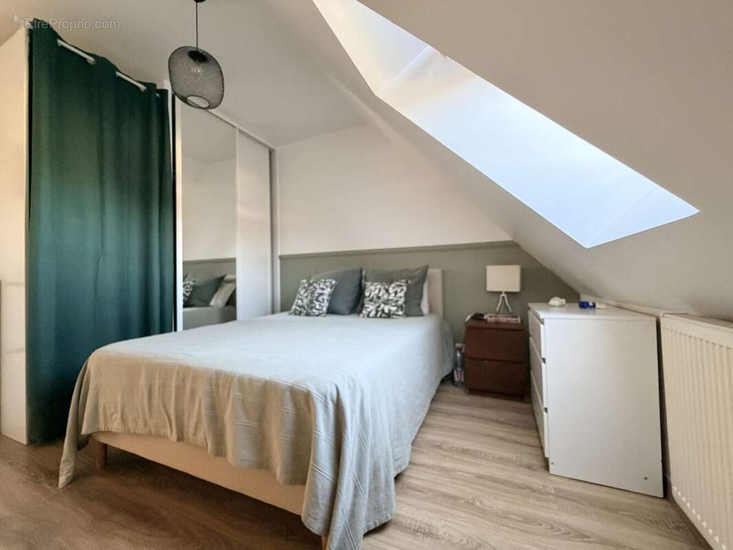 Maison à LA CHAPELLE-EN-SERVAL