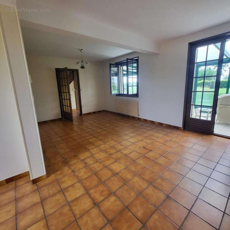 Maison 116 m² à Hacqueville  - photo 9