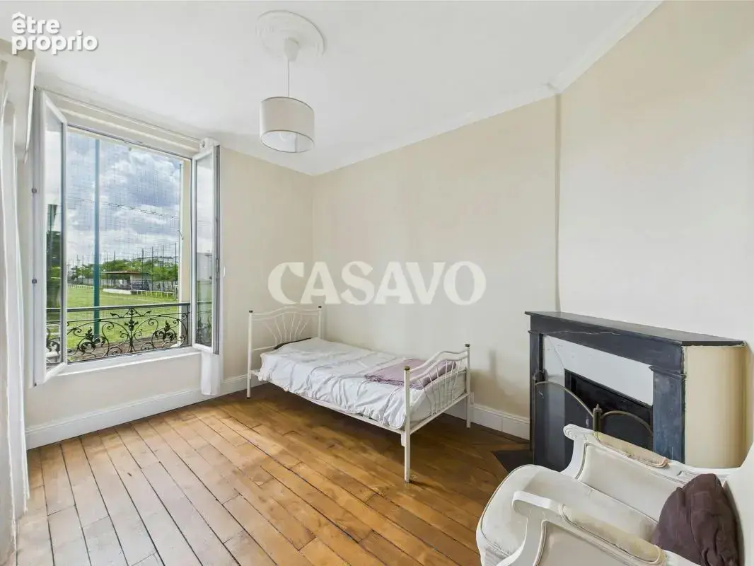 Vente Maison 6 pièces de 152m² - 94200 Ivry-sur-Seine - photo 7