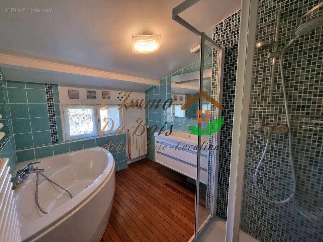 Maison à REVEL-TOURDAN