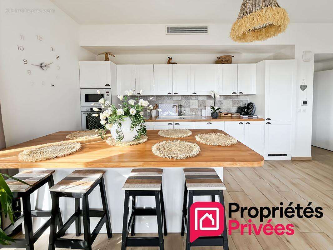 Appartement à VILLENEUVE-LOUBET