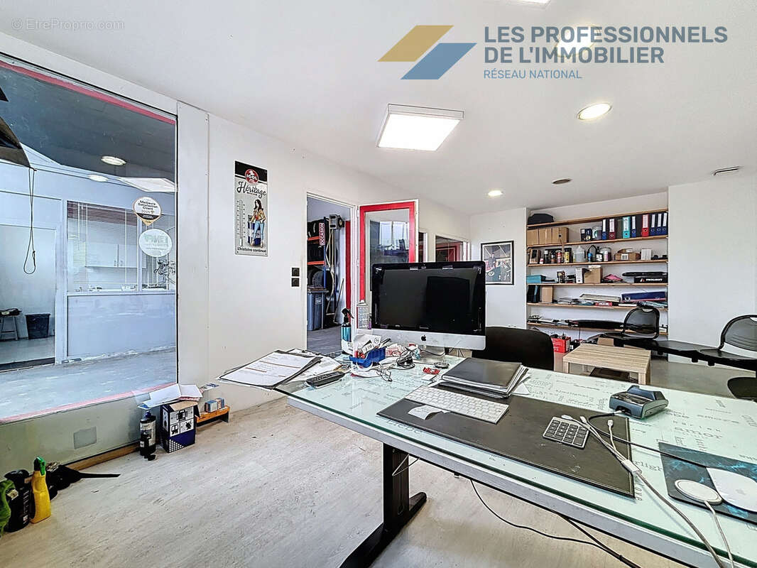 Commerce à LA RAVOIRE