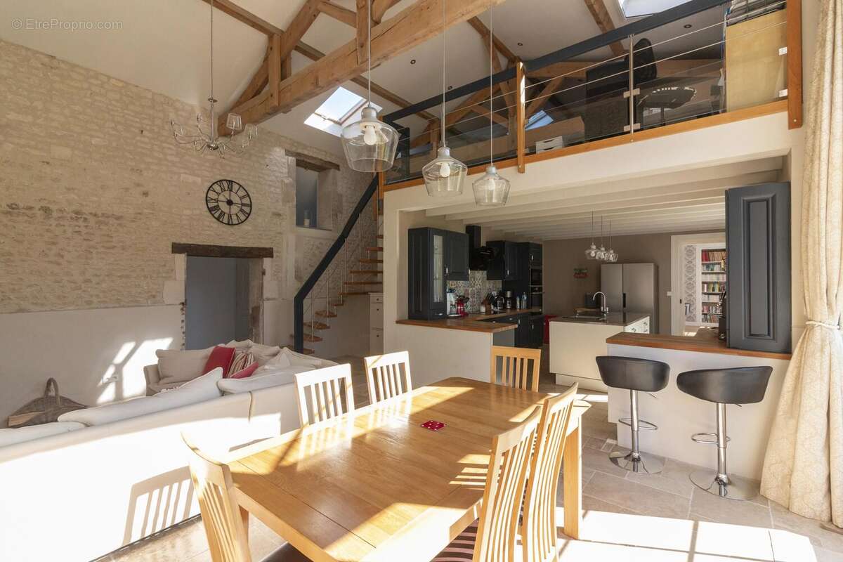 Maison à PERIGNAC